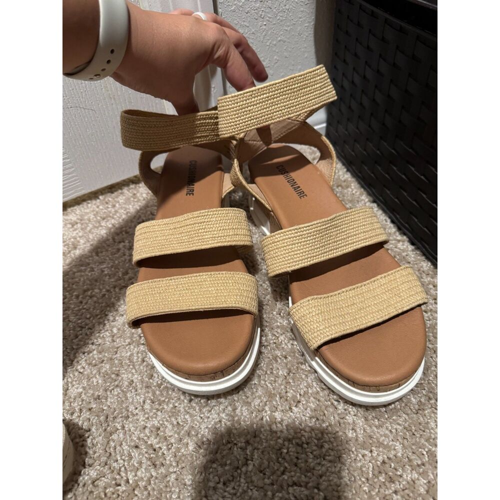 Womans Platform Shoes size 8.5